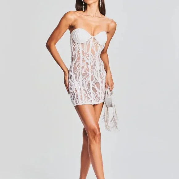 NWT RETROFETE Bryson Embellished Lace and Beaded White Dress Size Small - Picture 4 of 9